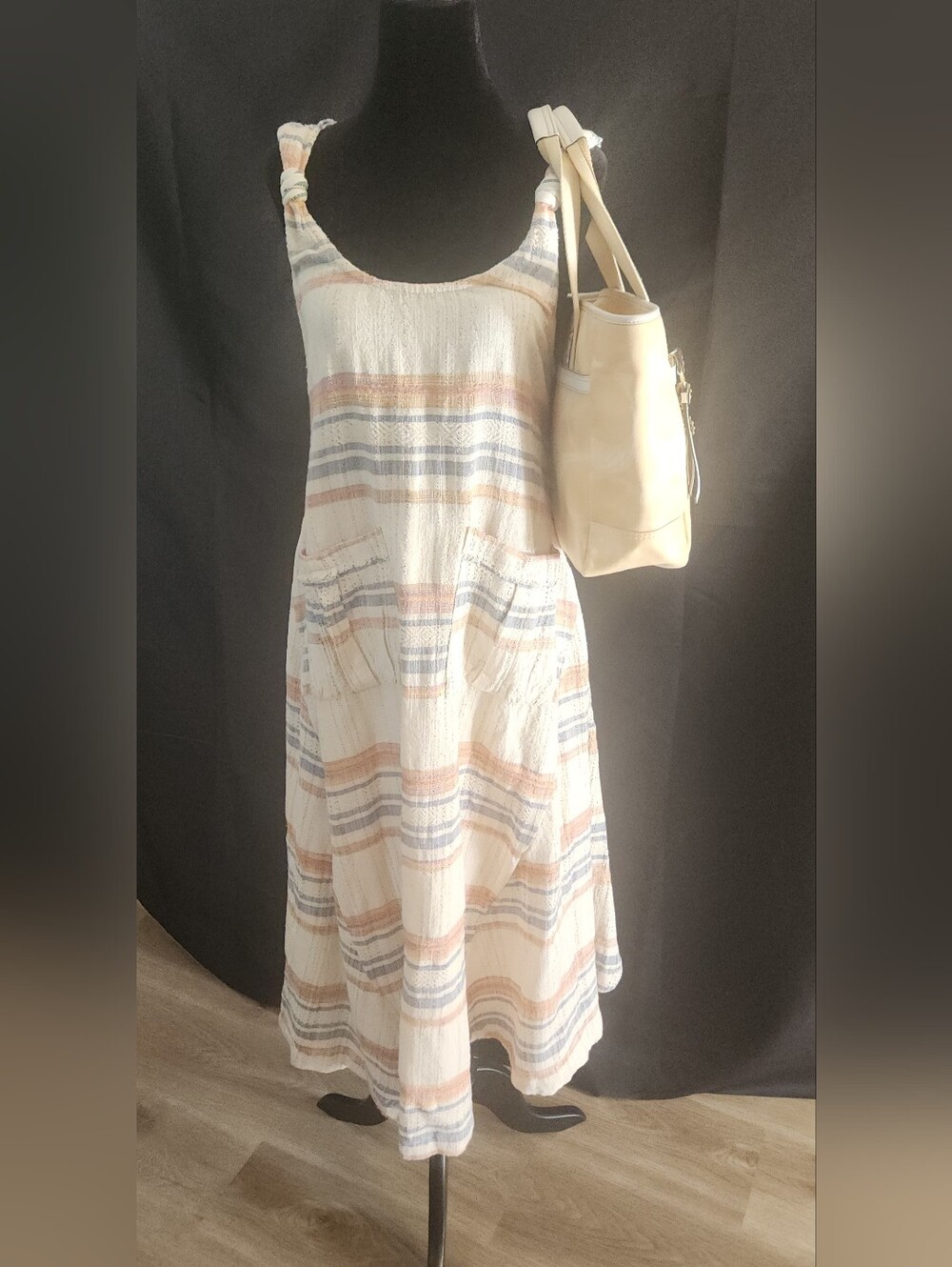 Coach Hampton Signature Jacquard Tote in Khaki - Picture 5 of 16